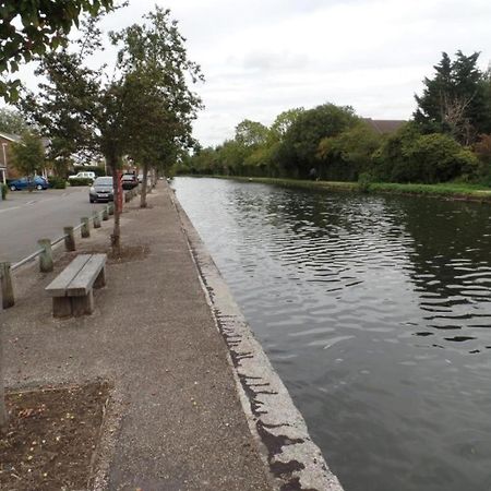 Single Room Only For One Adult Southall Exterior foto